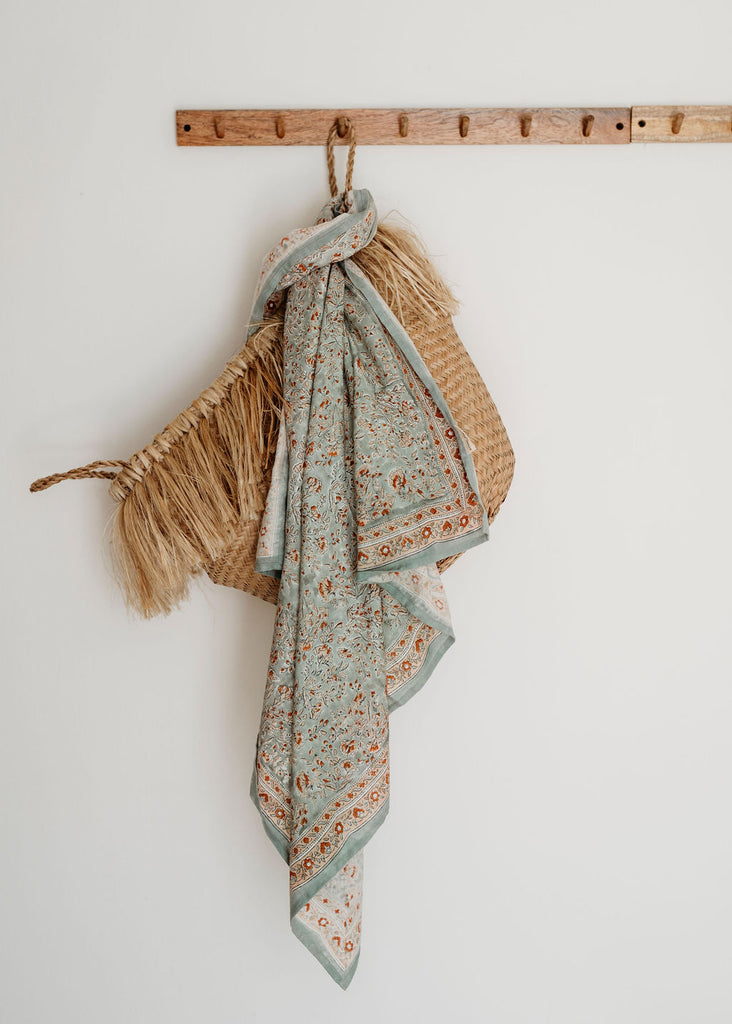 BINDI ATELIER - Grand foulard / Sarika Matcha